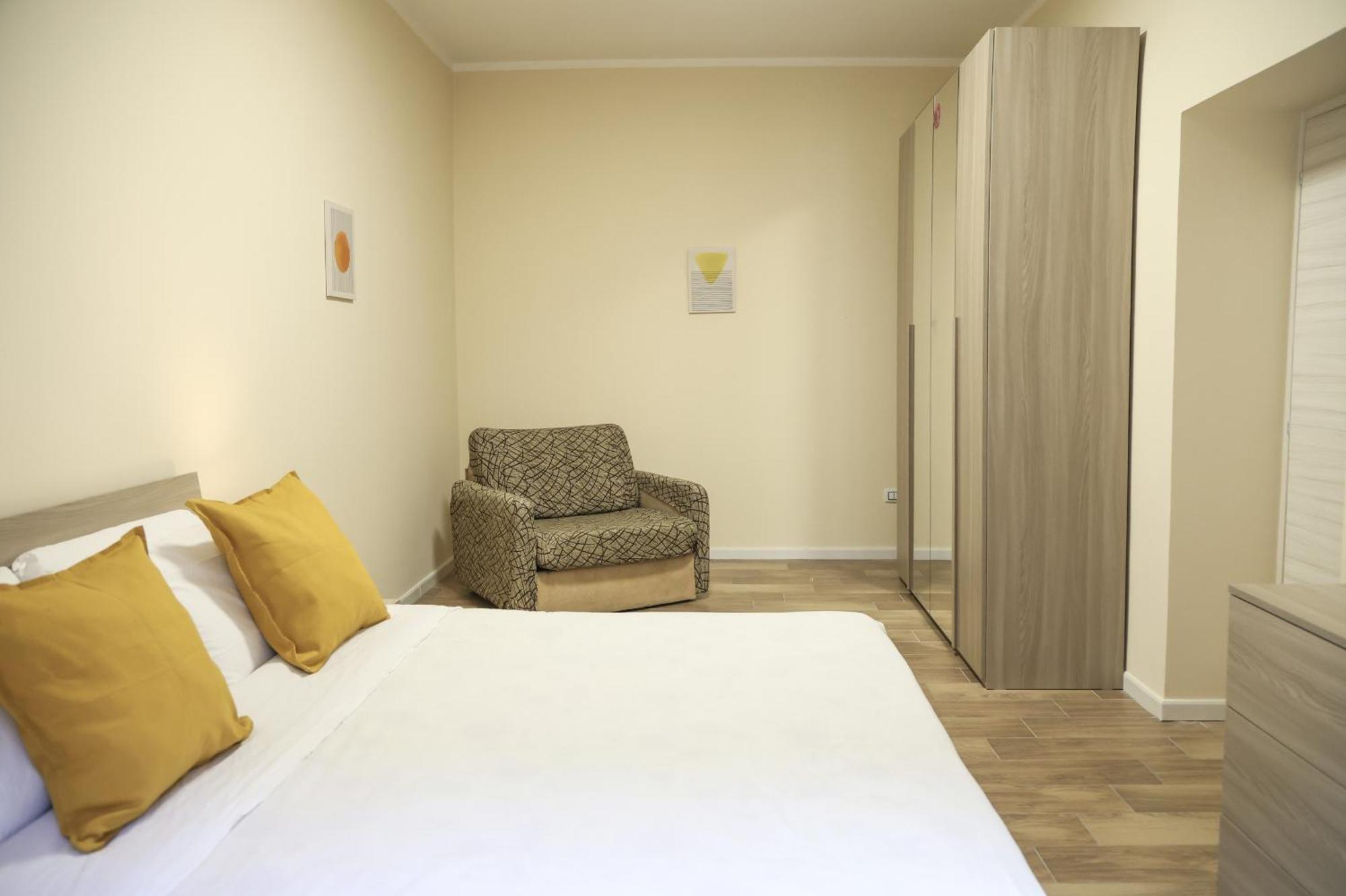 King Ladislao Apartment By Wonderful Italy Napoli Esterno foto